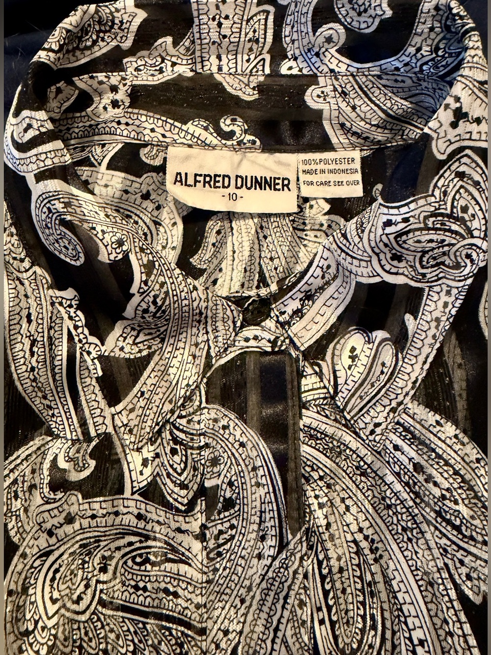 Alfred Dunner Black & White Paisley 3/4 Button-Up Blouse - Picture 2 of 7